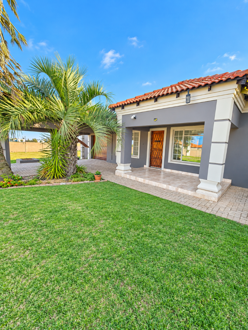 2 Bedroom Property for Sale in Flamwood North West